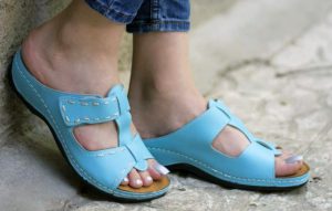 کفش طبی زنانه تابستانی